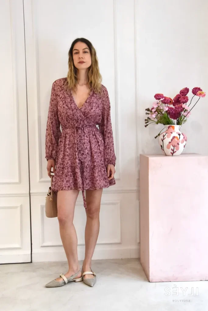 Lila virágos kisruha