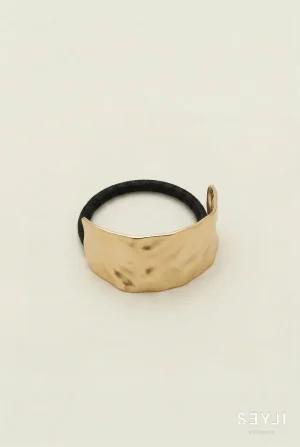 Aranydíszes hajgumi