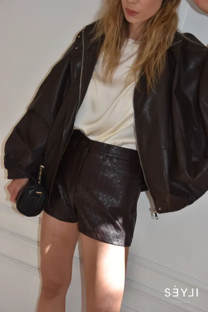 Textúrált shorts